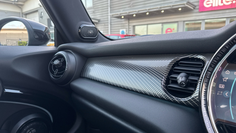 MINI Hatchback 135kW Cooper S Resolute Edition 33kWh 3dr Auto Electric Hatchback